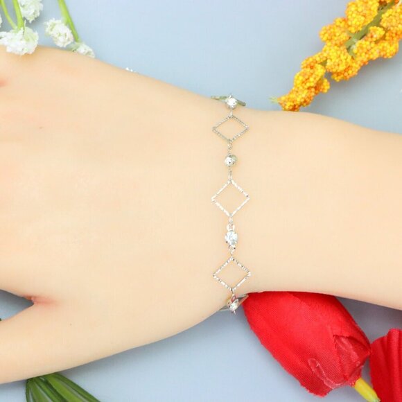 "Elegant & Trendy Bracelet, A Perfect Gift for Women, Thoughtful, EVCH1857 - Picture 9 of 10